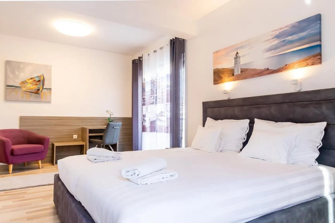 Sunny Adriatic Apartment Porec